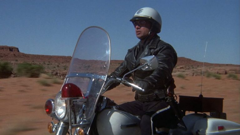 [ELECTRA GLIDE IN BLUE] James William Guercio, 1973