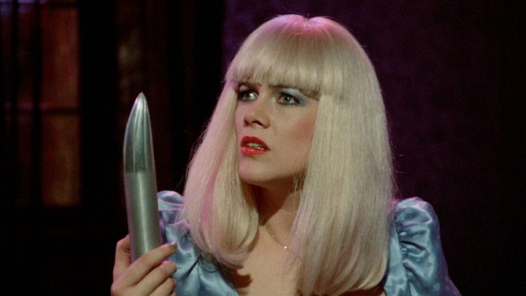 [LES JOURS ET LES NUITS DE CHINA BLUE] Ken Russell, 1984