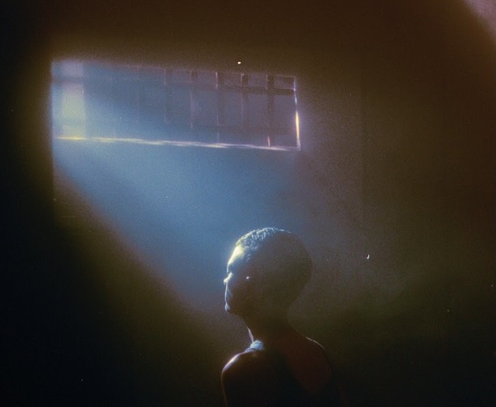 [L’instant chaos] « L’Acqua Fresca », nouveau clip de Nicolas Medy pour le groupe Mansfield TYA