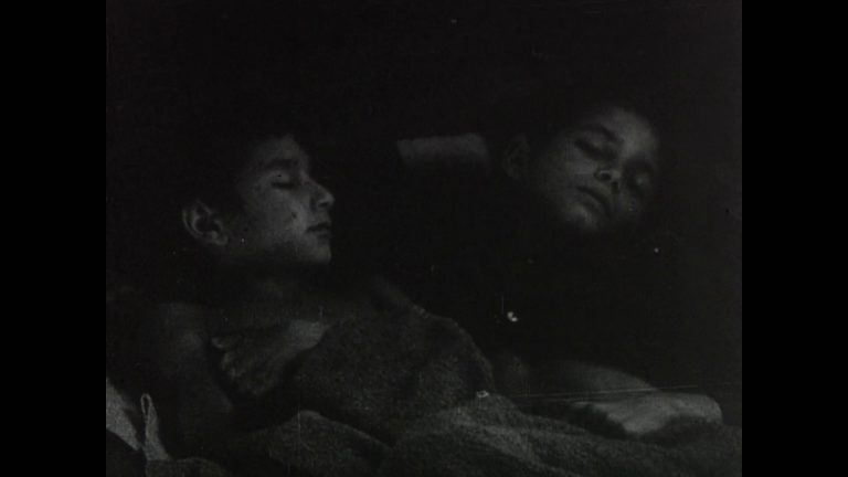 « Cuarahy Ohecha (Le soleil l’a vu) / Cuarahy Ohecha (What the Sun Sees) » (Dominique Dubosc, 1968)