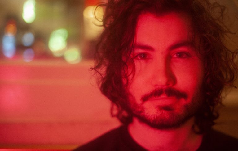 INFO CHAOS – « Les reines du drame »: Alexis Langlois passe au long métrage