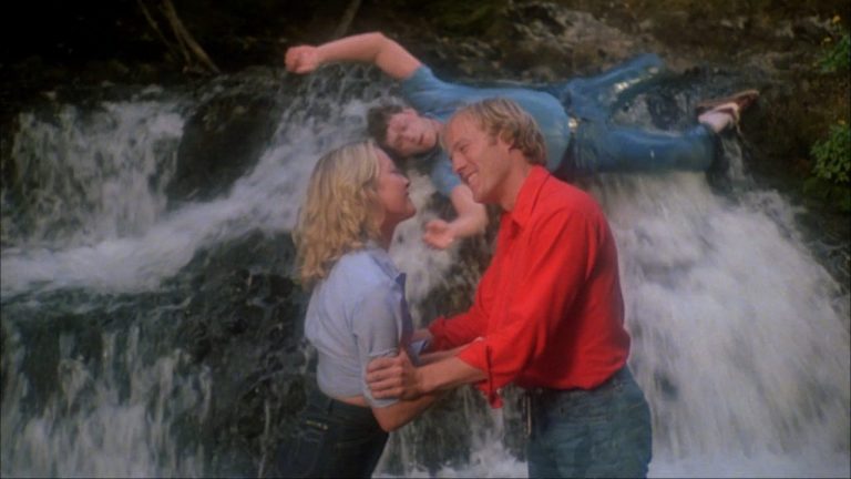 OFFSCREEN FILM FESTIVAL 2022 / Jour 6 et 7: « Just Before Dawn », « Squirm »