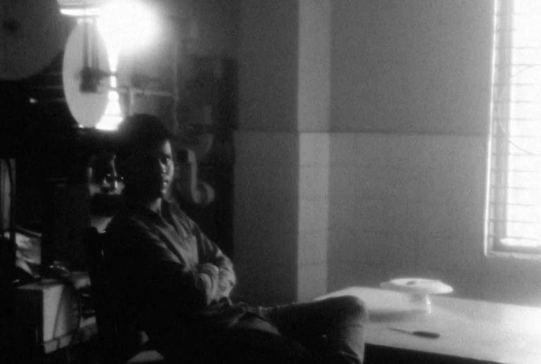 « Toute une nuit sans savoir » de Payal Kapadia: film d&rsquo;obscurité, d&rsquo;absence et d&rsquo;égarement sensoriel