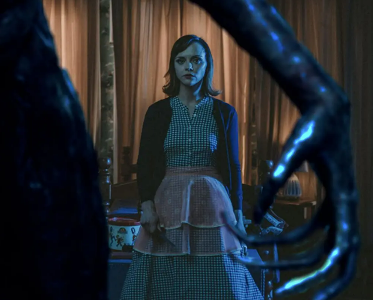 Chris Sivertson dirige Christina Ricci dans « Monstrous »