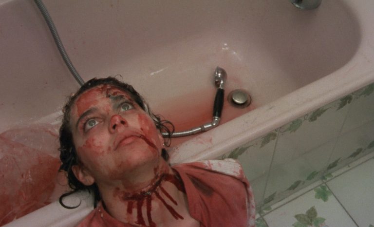 « La maison de la terreur » de Lamberto Bava en Blu-ray: giallo classique de chez classique