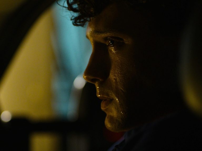 « Swallowed » de Carter Smith: d&rsquo;une bizarrerie réjouissante, lorgnant vers l&rsquo;horreur façon Cronenberg