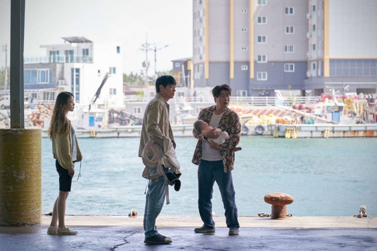 « Les bonnes étoiles » de Hirokazu Kore-eda: du mignon, du délicat et de l’ouverture aux autres comme salut cosmique