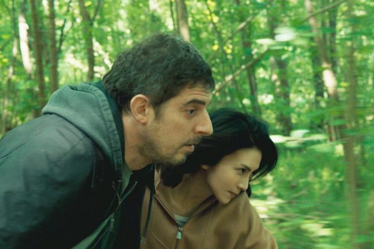 Damien Bonnard dans le remake français du « Chemin du serpent » de Kiyoshi Kurosawa, première image