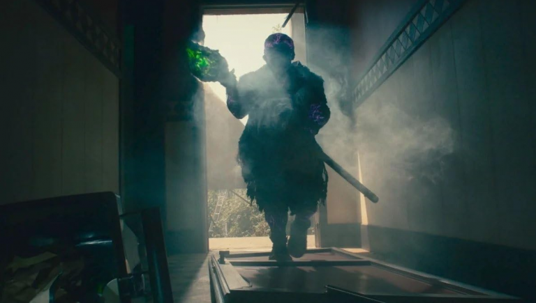 « The Toxic Avenger »: le remake réalisé par Macon Blair se dévoile ENFIN!