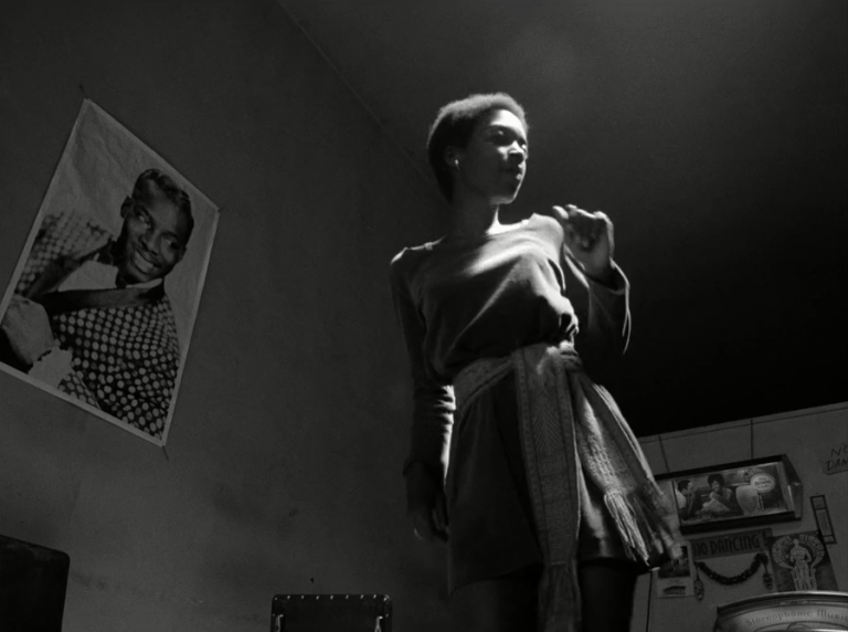 « Bushman » de David Schickele: un film-fantôme inclassable déboule dans nos salles