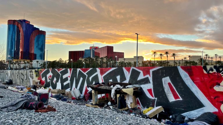 « The Neon People »: Jean-Baptiste Thoret tourne un nouveau documentaire sur les Etats-Unis