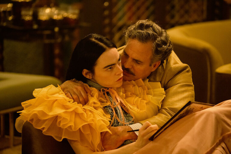 « Pauvres créatures » de Yorgos Lanthimos: ludique, gonflé, intelligent, divertissant… du cinéma chaos total!