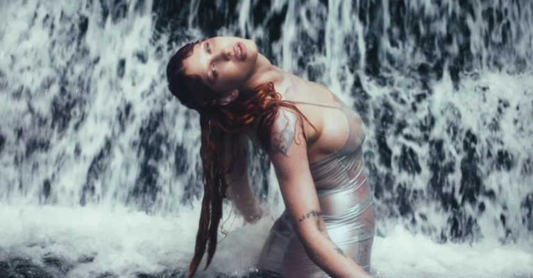 [Star chaos de 2023] Eartheater, alias Alexandra Drewchin