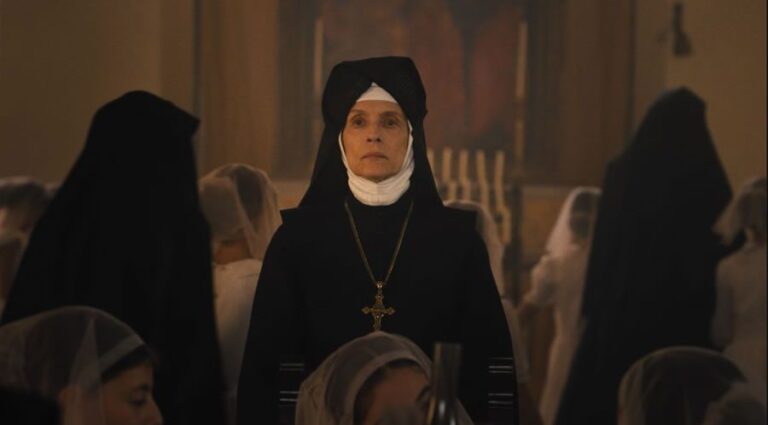 Watch Sônia Braga dans le prequel de « La malédiction »