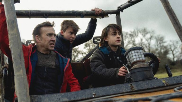 « Arcadian »: Nicolas Cage dans un thriller post-apo, what else?
