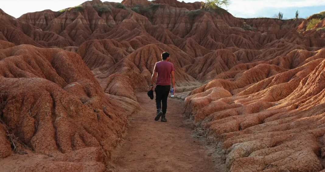 Après « Vers la bataille », Aurélien Vernhes-Lermusiaux tourne « La couleuvre noire »