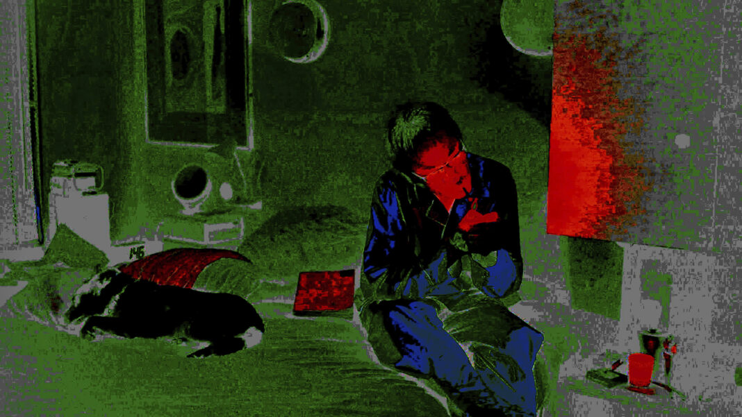 « C’est pas moi » de Leos Carax à Cannes 2024: HE IS O.K., HE IS K.O., HE IS CHAOS