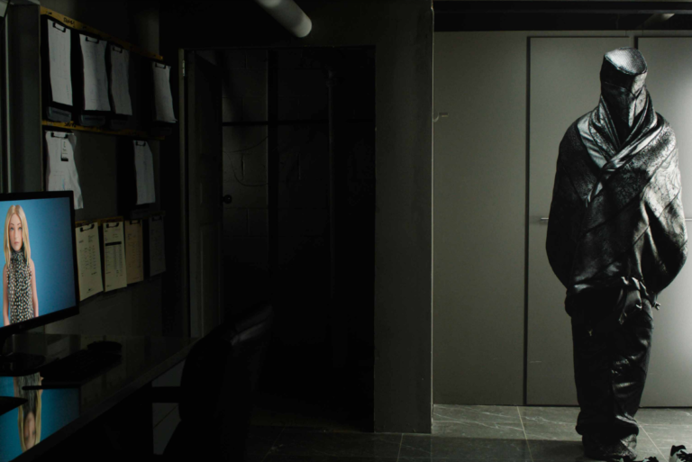 Tableau des étoiles 04/25 : « Les linceuls » de David Cronenberg, film du mois