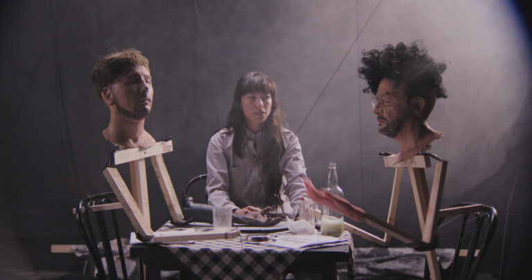 Cannes 2024: « The Hyperboreans » de Cristóbal León et Joaquín Cociña, un film aussi singulier qu&rsquo;immersif à la Quinzaine