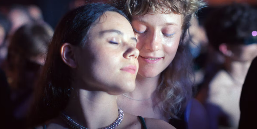 « Langue étrangère »: les merveilleuses nouvelles de Rebeka Warrior