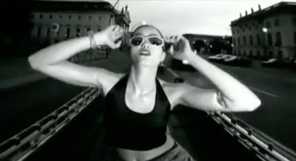 Culte des années 90: Da Hool – « Meet Her At The Love Parade »