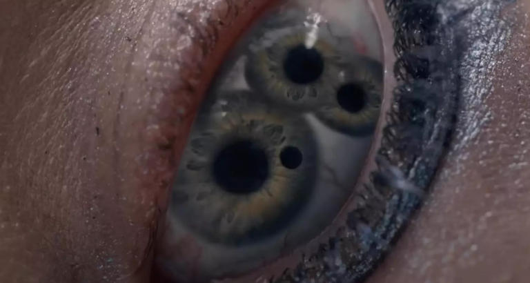 [MONSTRO ELISASUE REIGNS] Rencontre avec Pierre-Olivier Persin, créateur de prothèses et d’effets spéciaux de maquillage pour « The Substance »