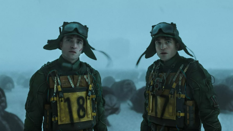 « Mickey 17 » de Bong Joon Ho : pas le meilleur film du réalisateur de « Parasite », mais la somme de tout ce qu&rsquo;il sait faire de mieux