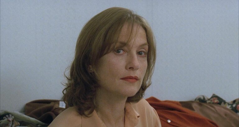 « Blood Countess » : Isabelle Huppert va jouer la comtesse Elizabeth Báthory au cinéma