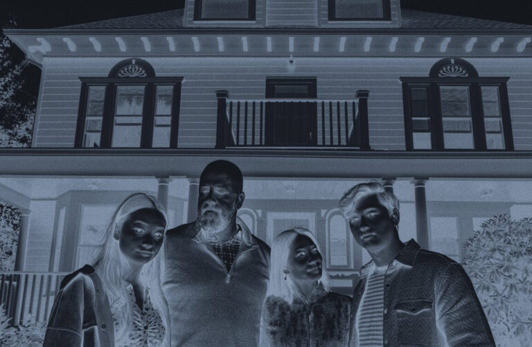 « Le cercle infernal », « Poltergeist », « Amityville 2&Prime;… 5 films de (vraies) maisons hantées à voir avec « Présence »