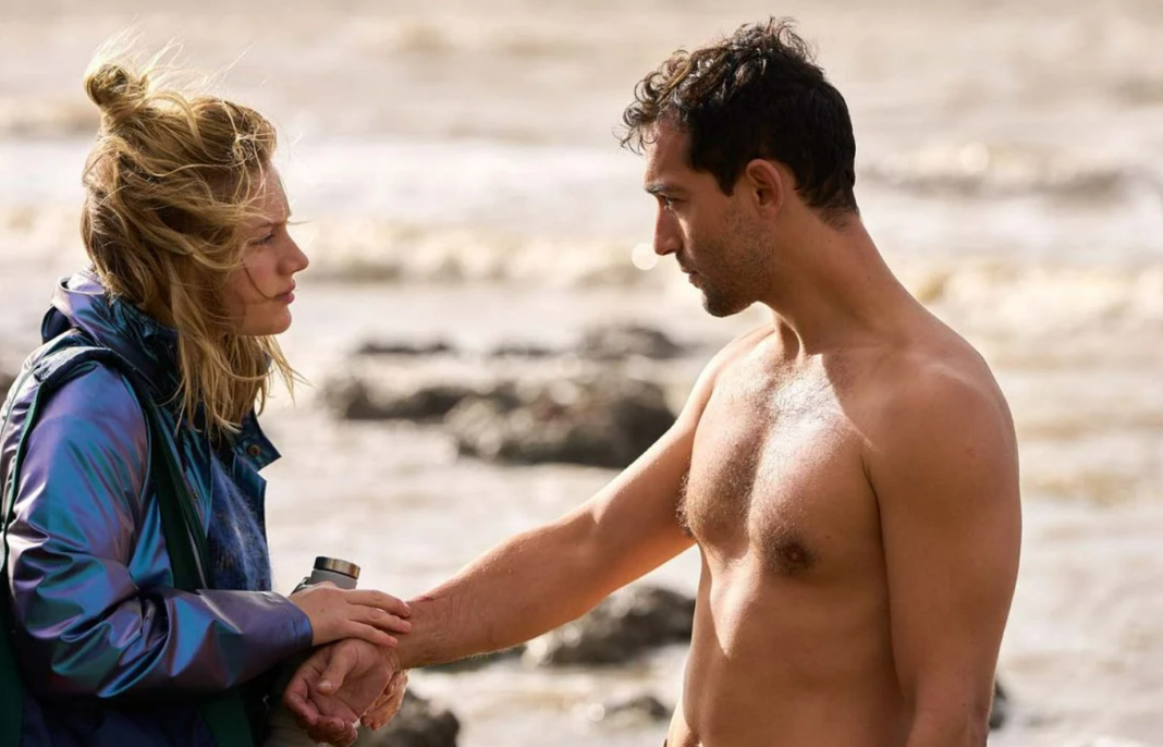 « Belladone » de Alanté Kavaïté : un casting fou au service d’un conte hédoniste et lumineux sur la fin de vie