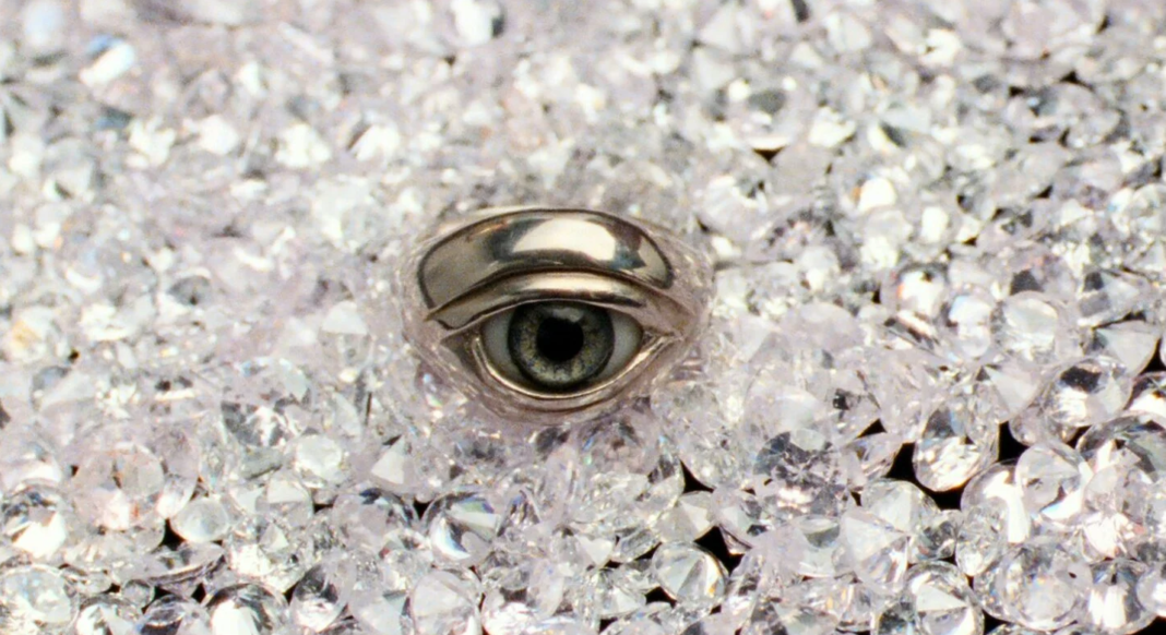 « Reflet Dans Un Diamant Mort » de Hélène Cattet et Bruno Forzani : l’exceptionnelle séduction des images rutilantes