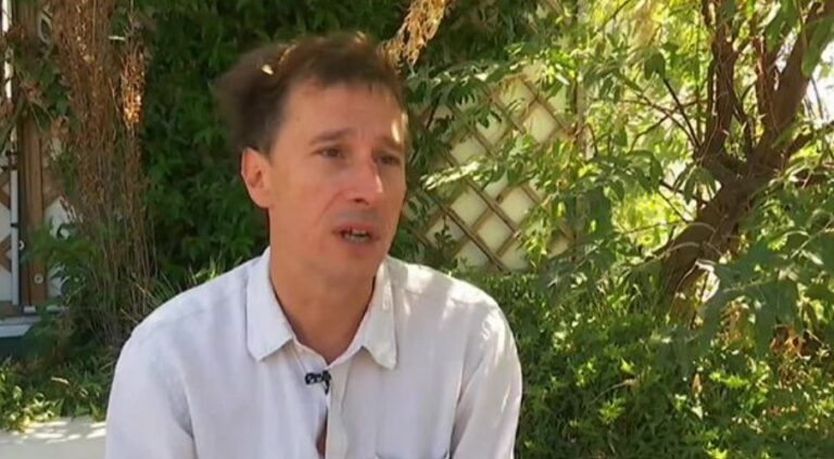 Bertrand Bonello tourne « Santo Subito ! », Mark Ruffalo et Charlotte Rampling au casting