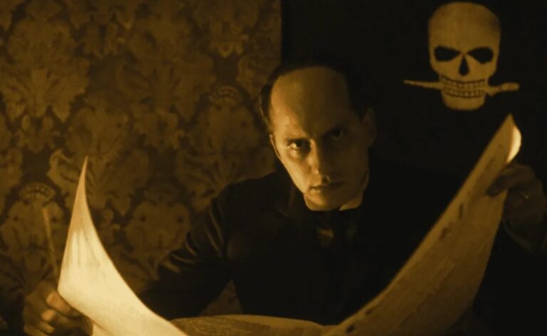 « M. Il figlio del secolo » (« Mussolini Son of the Century ») de Joe Wright sur Mubi : vous avez dit controverse ?