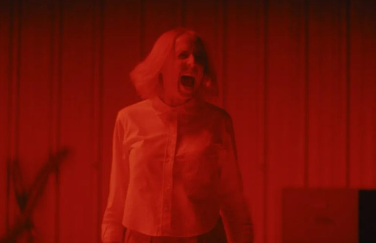 « Kombucha » de Jake Myers : quelque part entre Cronenberg et « The Office »