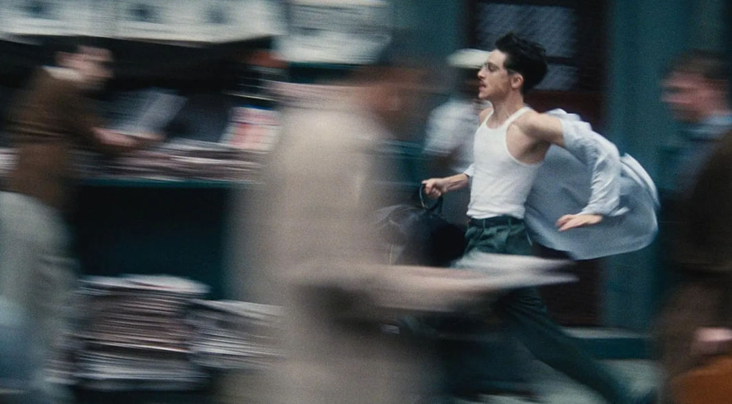 « Marty Supreme » de Josh Safdie : une fable comique, lucide et cruelle sur l’arrivisme