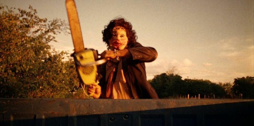Le prochain film de Curry Barker ? Un remake de « Massacre à la tronçonneuse »