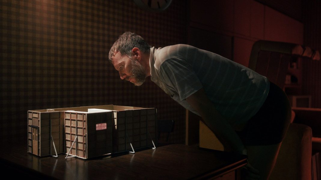 « Interior », thriller voyeuriste du réalisateur allemand Pascal Schuh, grand prix à Fantaspoa