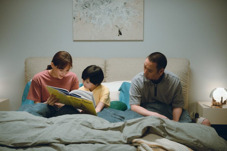 « Sheep in the box » de Hirokazu Kore-eda en compétition à Cannes 2026 : moins un épisode de « Black Mirror » qu&rsquo;une affaire de famille