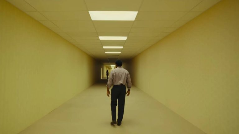 « Backrooms » de Kane Parsons : 10 albums à écouter dans des espaces liminaux, selon Monte le Son