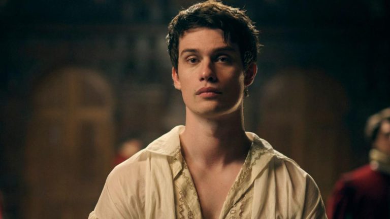 Nicholas Galitzine incarnera le supermodel Hoyt Richards pour Gus Van Sant
