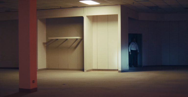 « The Space Between » de Joshua Garity : un film d&rsquo;horreur indépendant dans le sillage de « Backrooms »