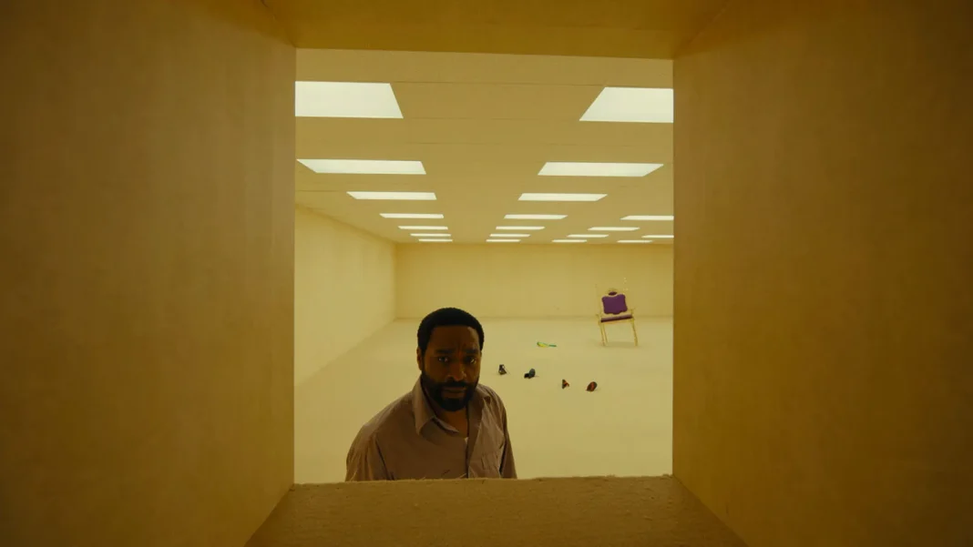 « Backrooms » ressort ce week-end dans une version longue aux Etats-Unis, 16 minutes d’horreur liminale en rab